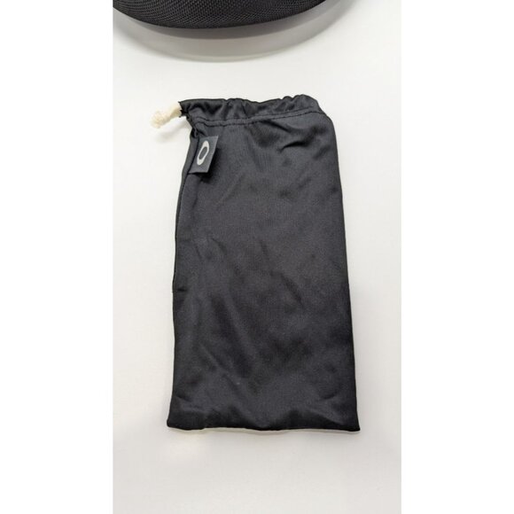 Oakley Silver/Blue Radarlock Path Sunglasses - Picture 6 of 7